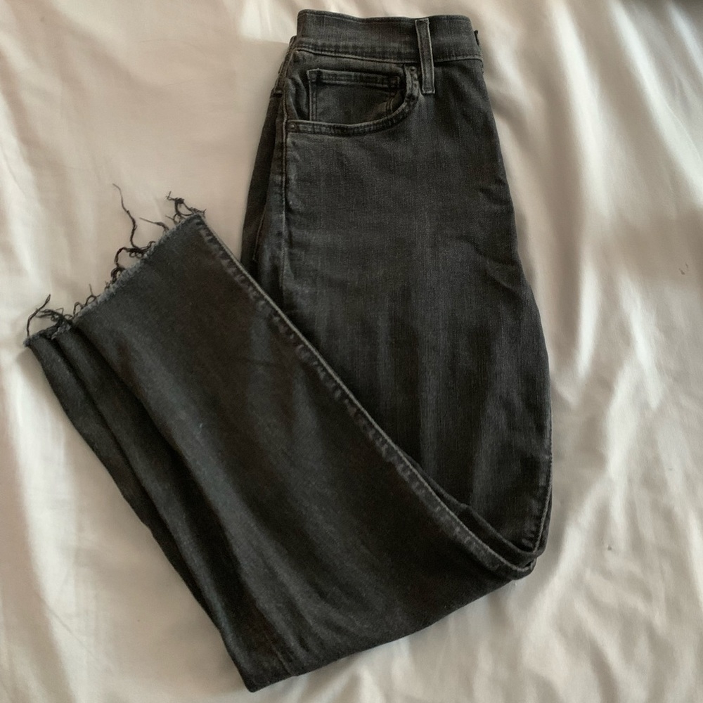 Levi’s straight leg black jeans!